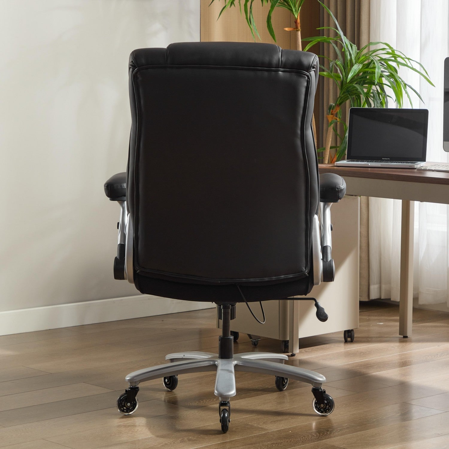 Big and Tall Leather Office Chair L11