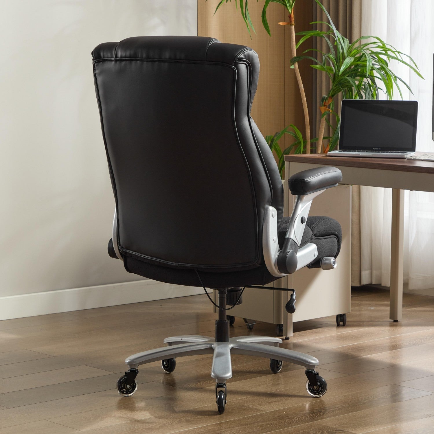 Big and Tall Leather Office Chair L11
